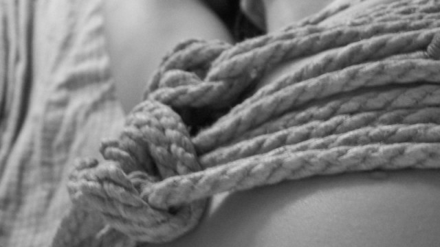 Rope Bondage Ties 101 - Fun ways to tie your lover up tonight